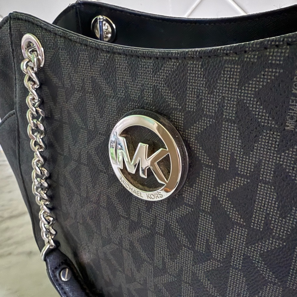 Michael Kors Black Logo Tote Bag - Picture 5 of 15